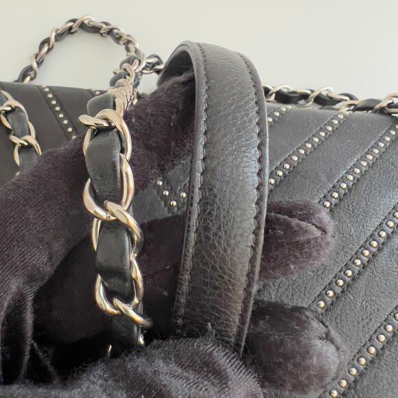 Chanel Calfskin Studded Chevron Medium Stud Wars Flap Black - Picture 13 of 13